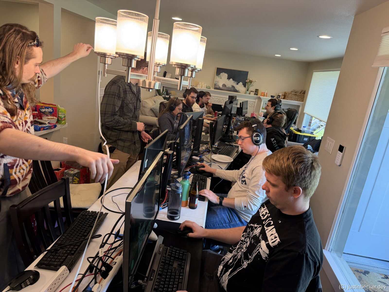 A LAN party in a modern, air-conditioned home